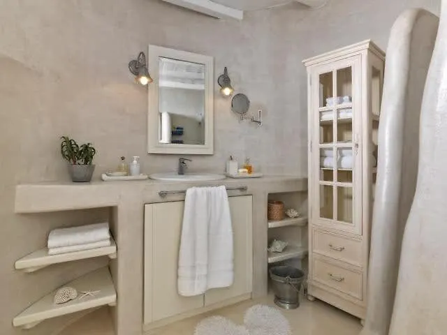 Mare, Mykonos * Kalafatis